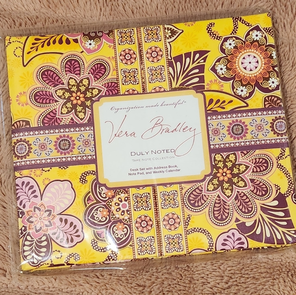 Vera Bradley Desk Set w/ Address Book, Note Pad, Weekly Calendar